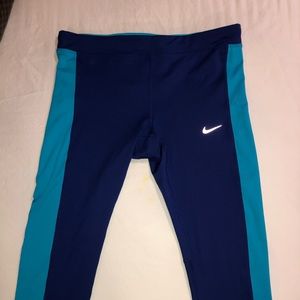 Barely Used Women’s Nike 3/4 pants